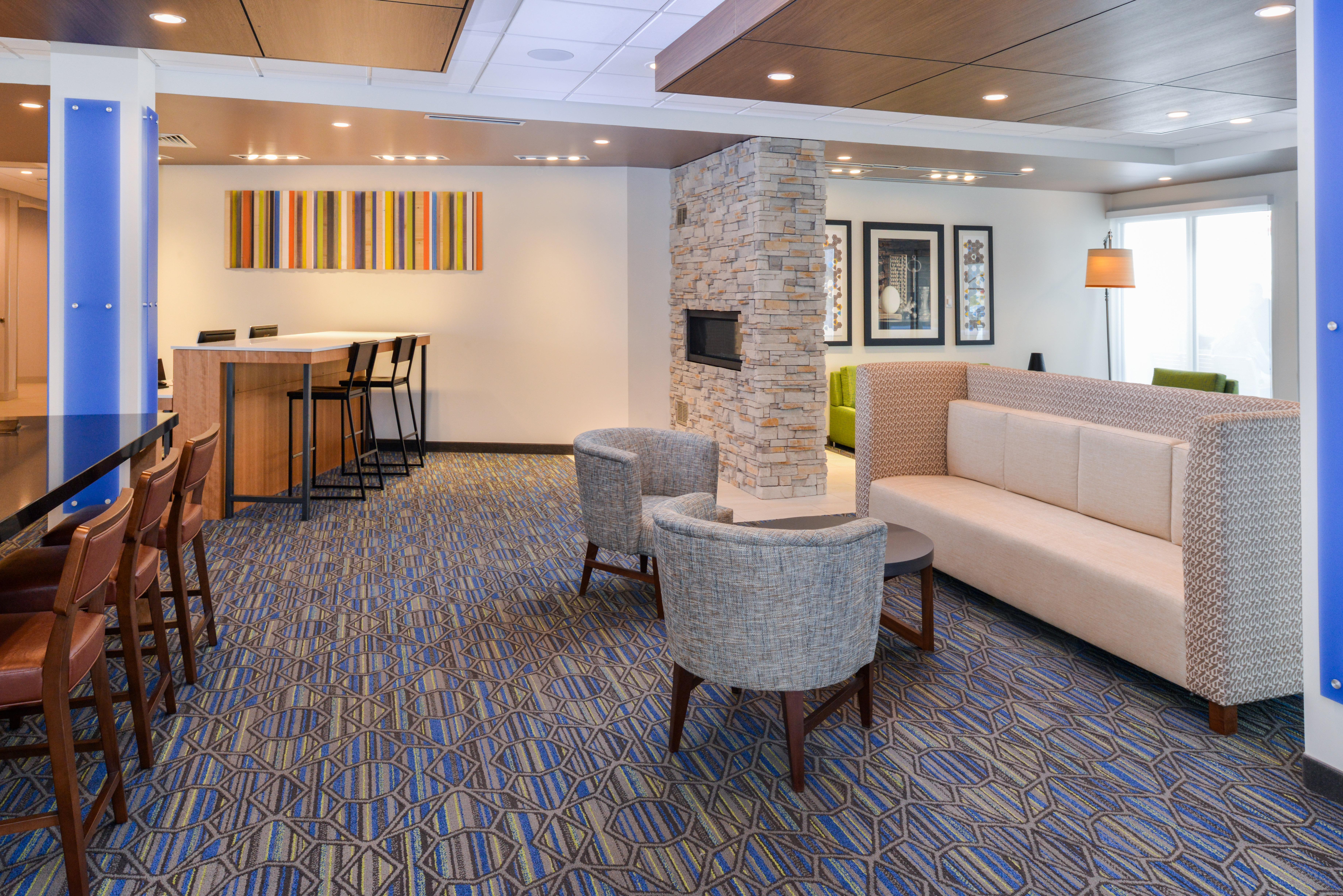 Holiday Inn Express & Suites - Ogallala By Ihg Exterior photo